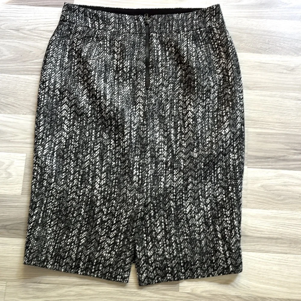 J Crew no. 2 Pencil‎ Tweed pencil  Black and White Women's Skirt Size 10